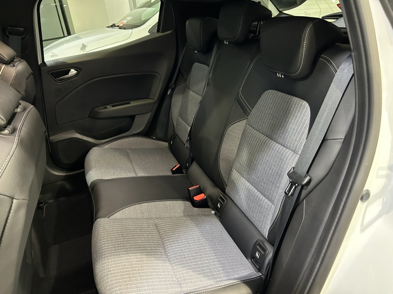 Renault Clio Techno foto 29