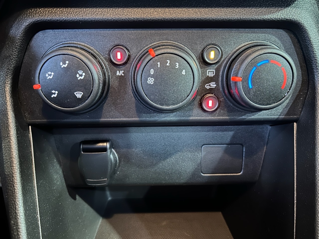 Dacia Sandero Essential foto 17