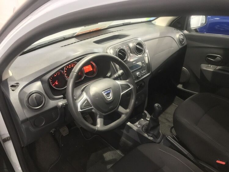 Dacia Sandero Essential foto 10