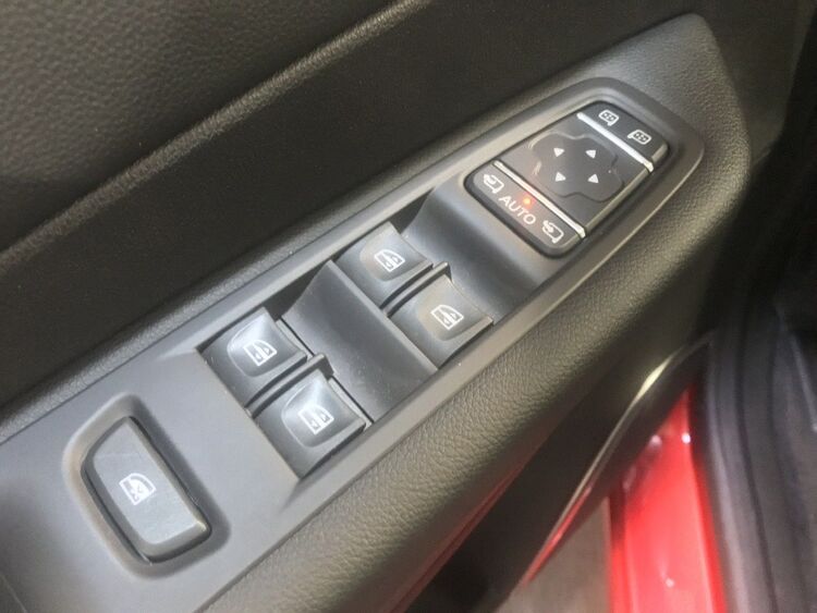 Renault Captur ZEN TCE 130CV 6 VELOCIDADES foto 16