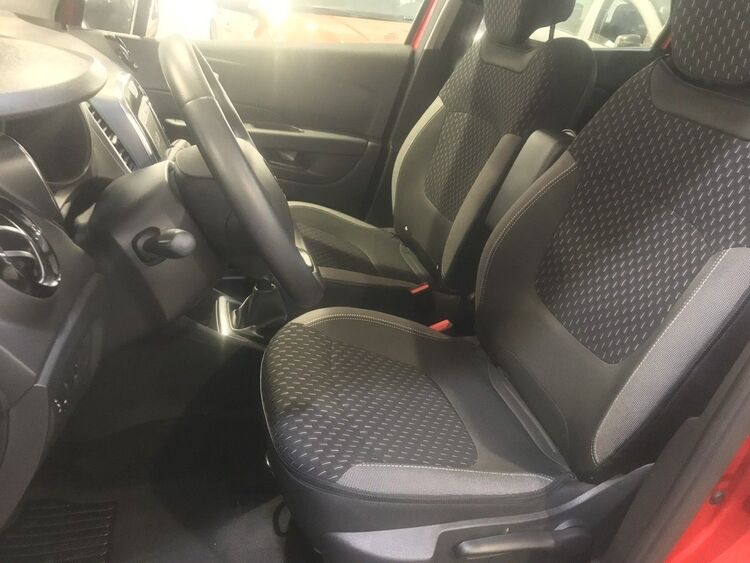 Renault Captur ZEN TCE 130CV 6 VELOCIDADES foto 18