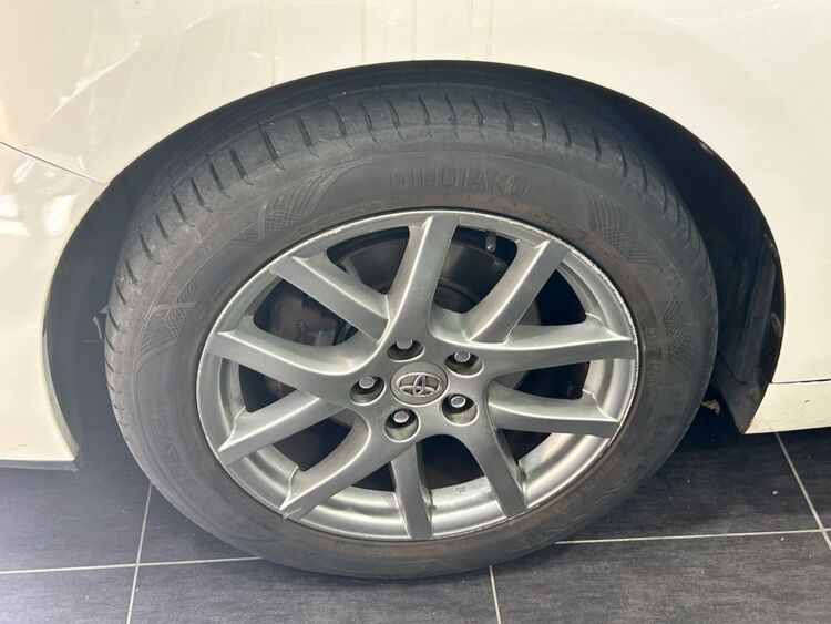 Toyota Verso Advance foto 8